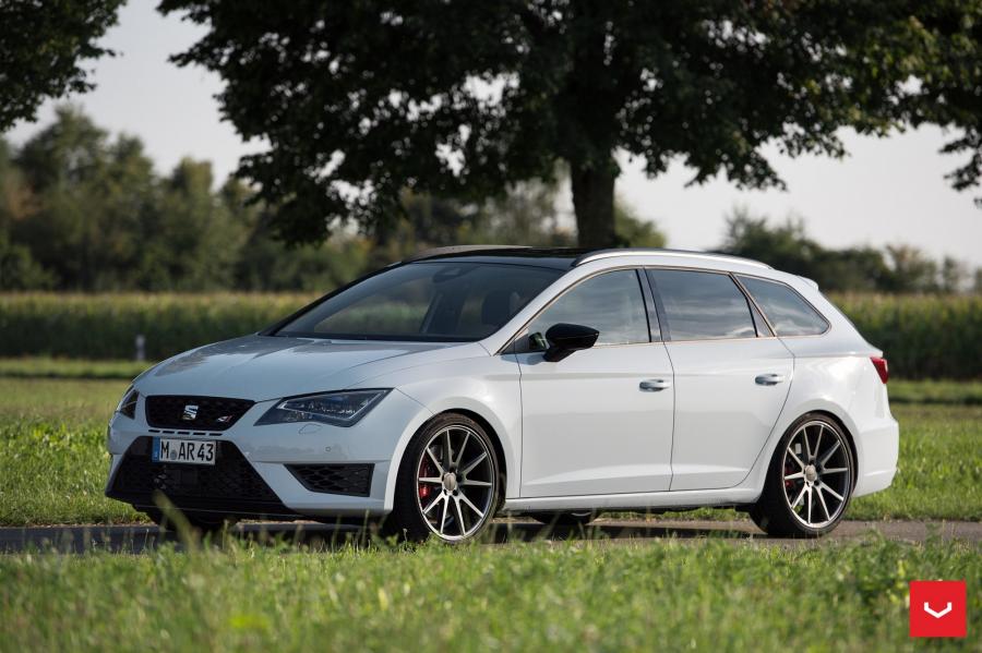  Seat Leon Cupre on Vossen Wheels (VFS1) 2017 года  (фото 5 из 23)